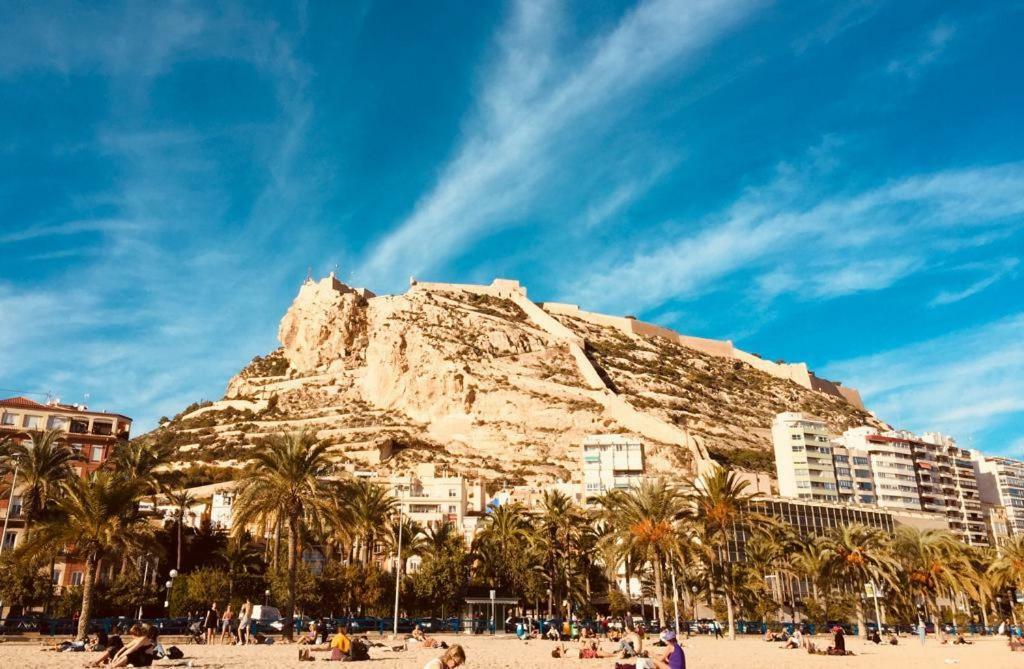 Appartamento Stunning Sea View Alicante Esterno foto